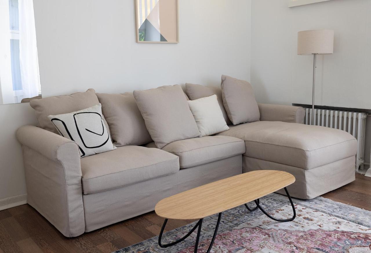 2Ndhomes City Center 2Br Apartment By The Finnish National Theatre With Balcony And Park View Helsinki Extérieur photo