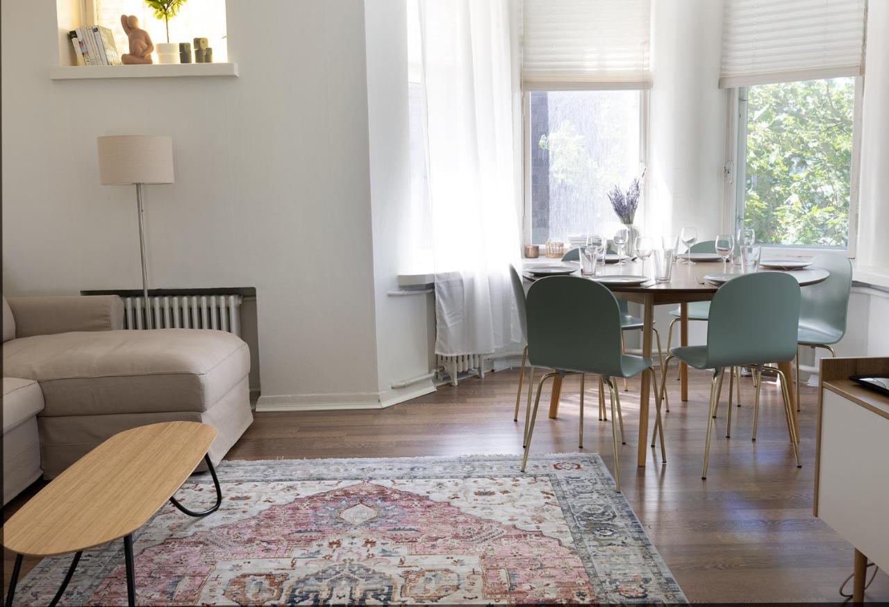 2Ndhomes City Center 2Br Apartment By The Finnish National Theatre With Balcony And Park View Helsinki Extérieur photo
